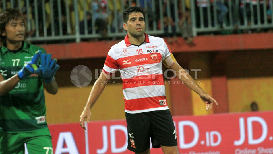 Kapten Madura United, Fabiano Beltrame. Copyright: &copy; Ian Setiawan/INDOSPORT